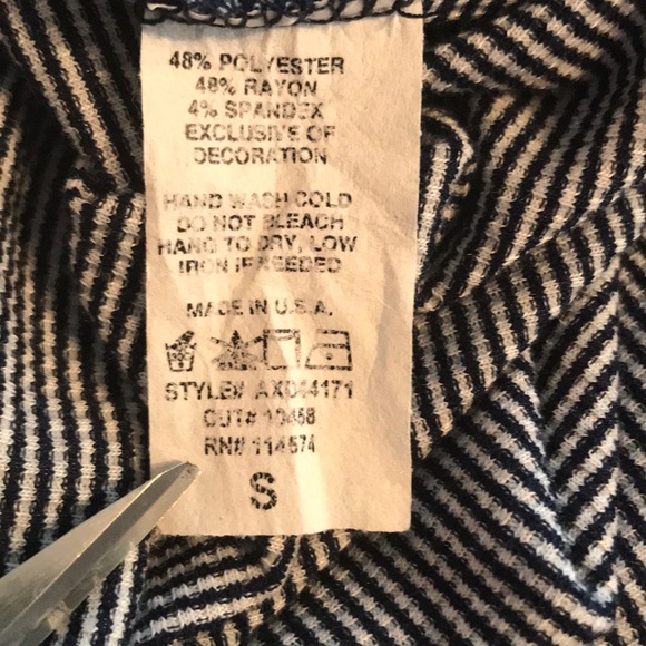 •BUNDLE ONLY• Pleione tank - Picture 5 of 5